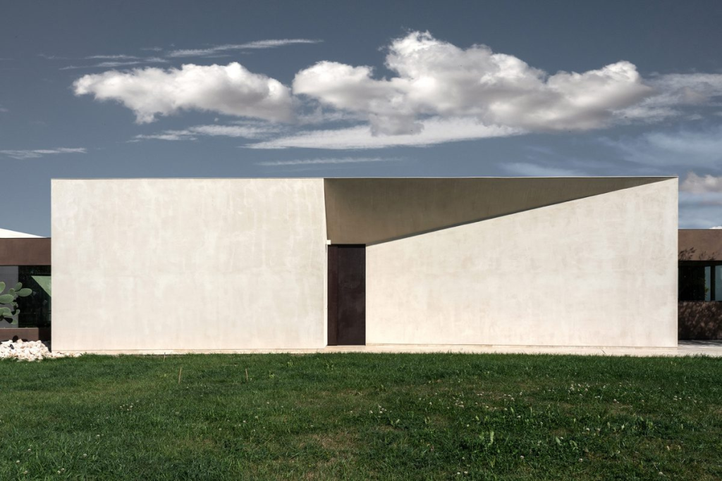 Villa, Noto, Italy, Westway Architect <br /> Image copyright: @Andrea Martiradonna