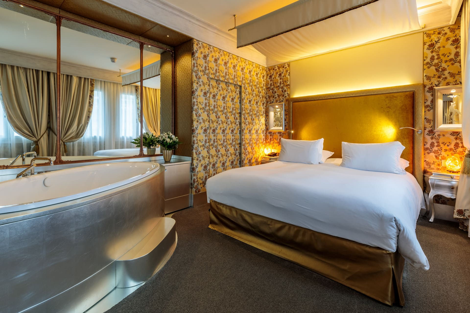 Sute Deluxe <br /> Courtesy of Papadopoli MGallery Venezia