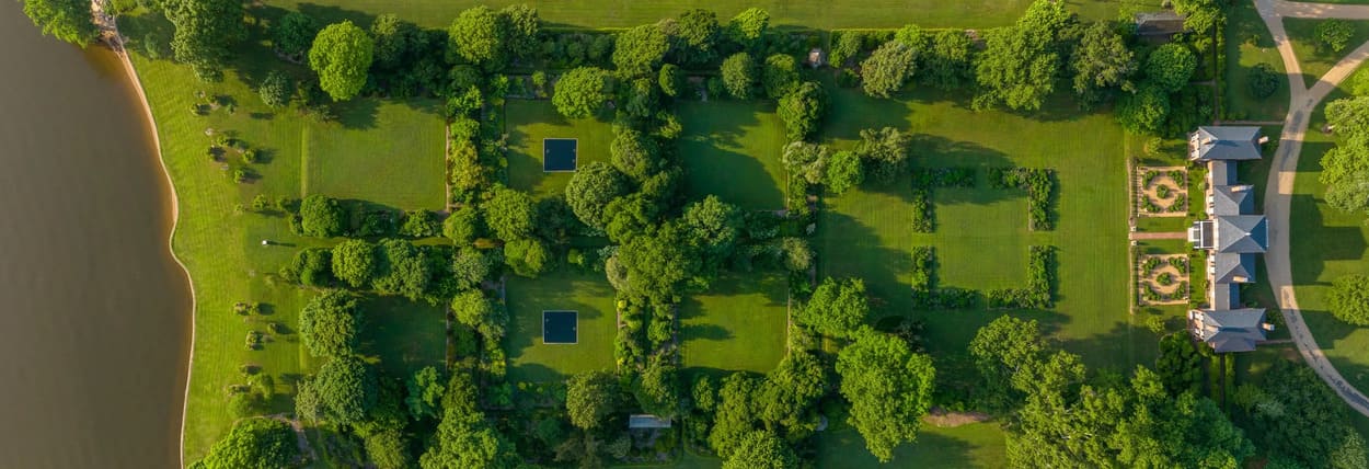 ©Alon Koppel, Courtesy of Jean-Marc Flack ©Alon Koppel, Courtesy of Jean-Marc Flack